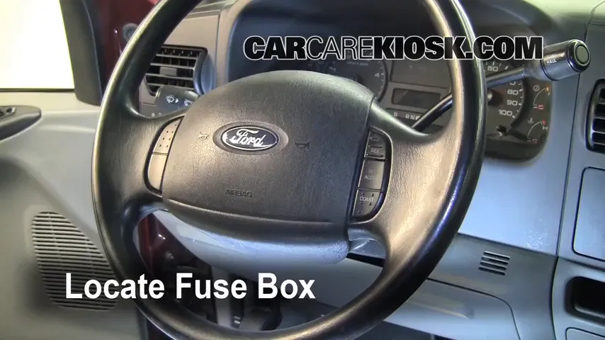 2005 Ford F-250 Super Duty XLT 6.0L V8 Turbo Diesel Crew Cab Pickup (4 Door) Fuse (Interior) Check